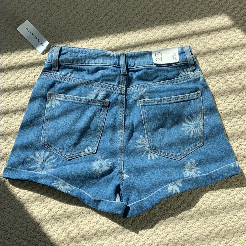 NWT PacSun Floral Mom Shorts - Picture 2 of 7